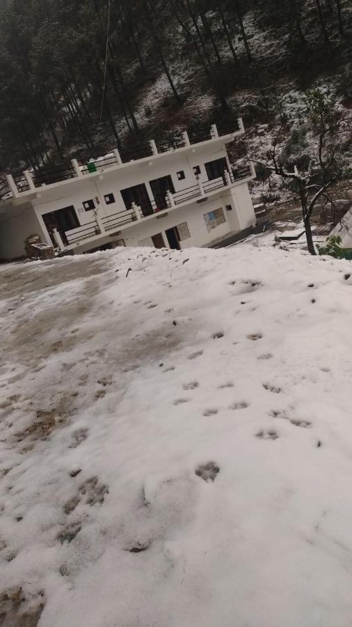 Chirag Homestay Kainchi Nainital Extérieur photo